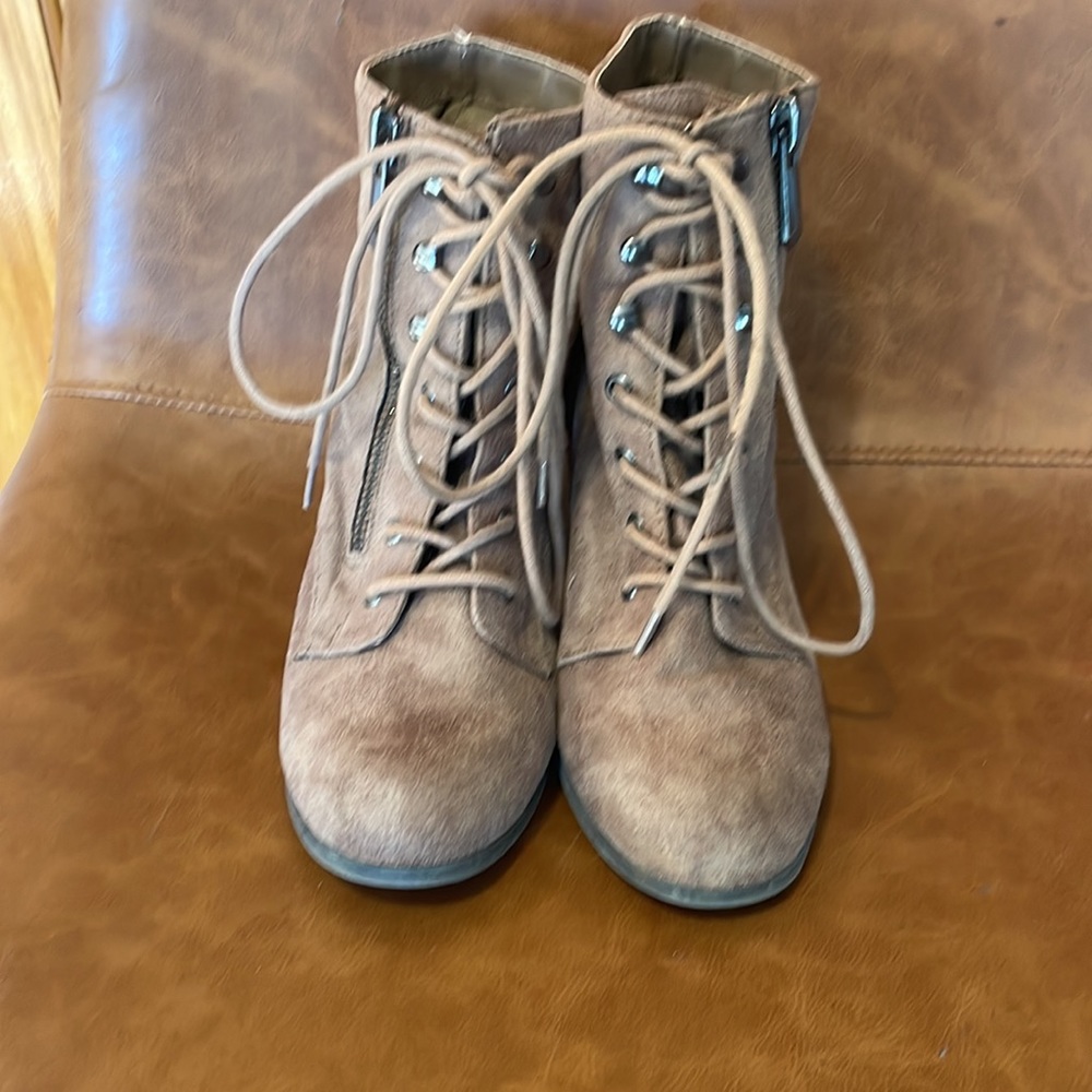 Lace up booties - Picture 5 of 7